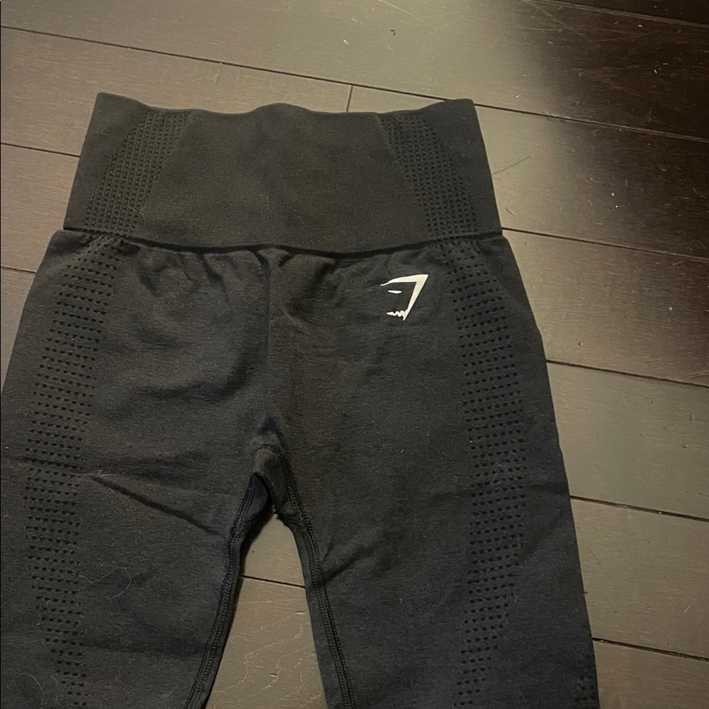 Gym shark black leggings